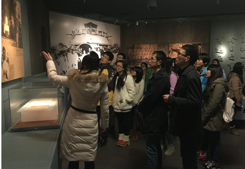 武汉物数所组织学生赴中山舰博物馆参观学习